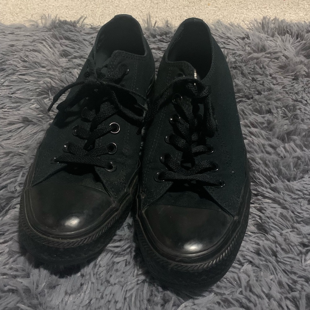 Black in black converse
